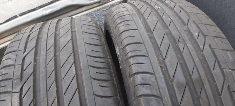 Гуми Летни 225/45R19, снимка 2 - Гуми и джанти - 31151730