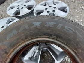 Гуми Зимни 225/75R16, снимка 5 - Гуми и джанти - 41124157