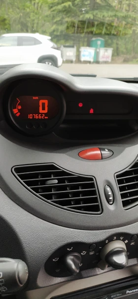 Renault Twingo  - изображение 5