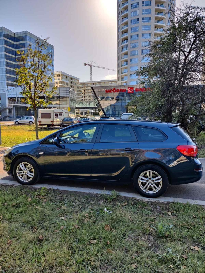 Opel Astra, снимка 5 - Автомобили и джипове - 42893670