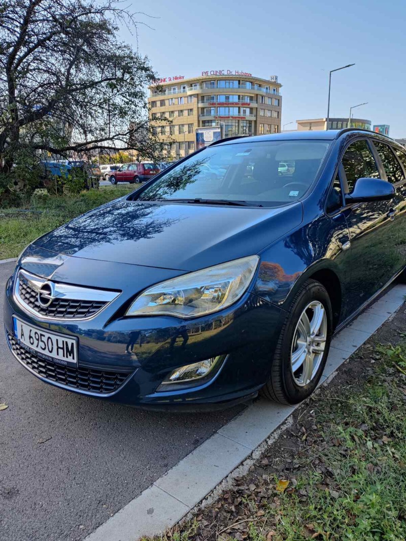 Opel Astra, снимка 3 - Автомобили и джипове - 42893670