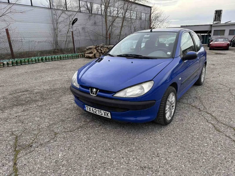 Peugeot 206 1, 4 климатик, снимка 1 - Автомобили и джипове - 46894040