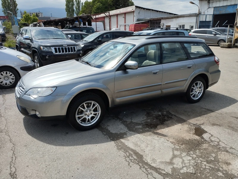 Subaru Outback 2.5i 165к.с.  Панорама , снимка 4 - Автомобили и джипове - 46062094