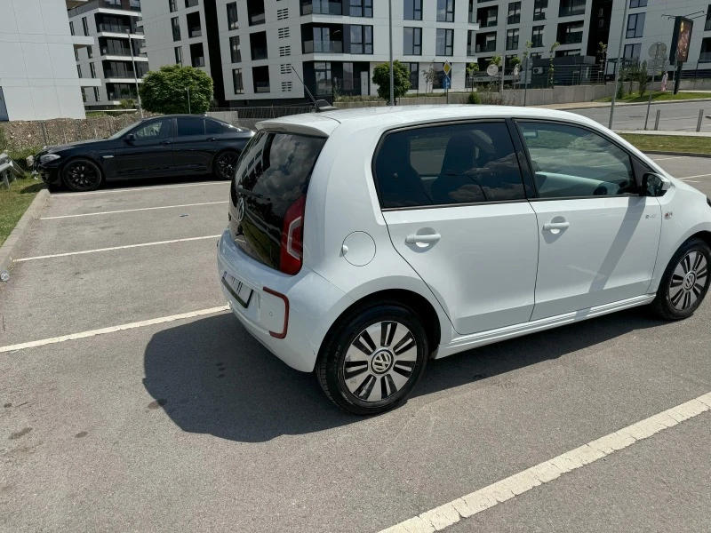 VW Up E UP, снимка 4 - Автомобили и джипове - 47606865