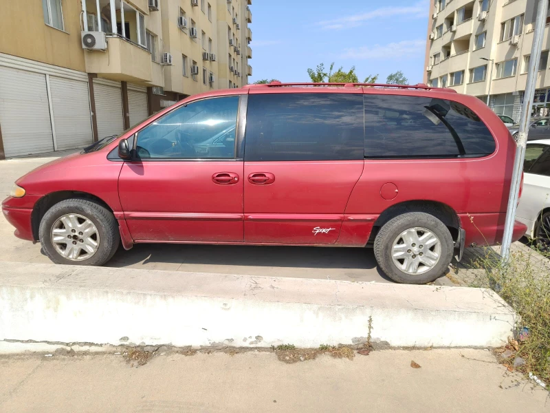 Chrysler Voyager, снимка 13 - Автомобили и джипове - 52272837