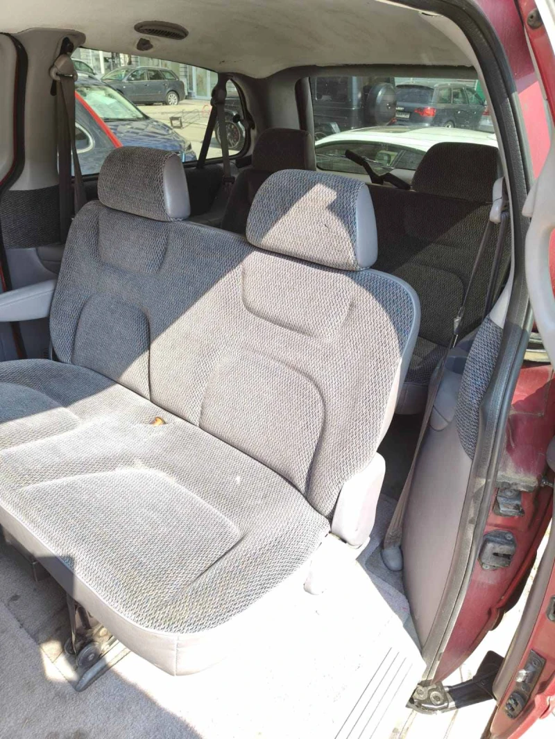 Chrysler Voyager, снимка 10 - Автомобили и джипове - 52272837