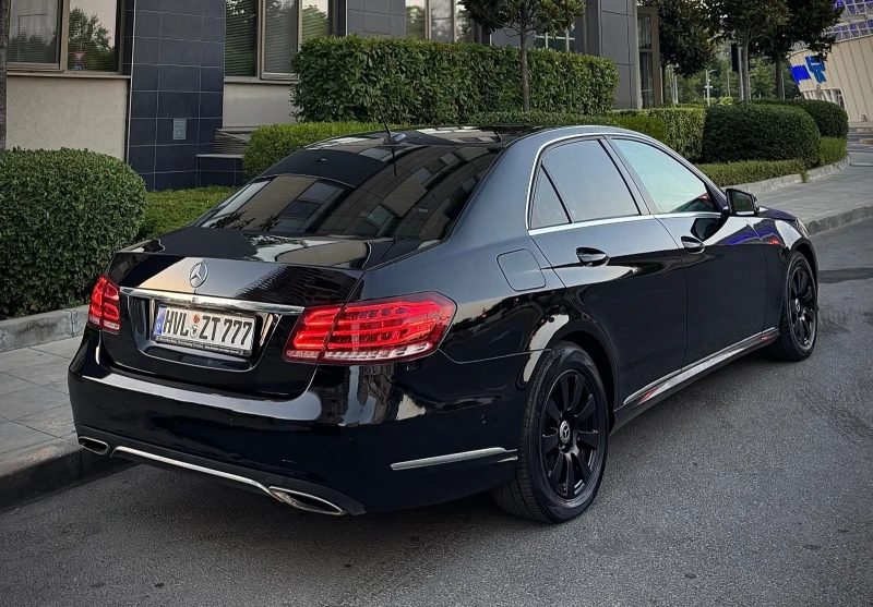 Mercedes-Benz E 200 2.2 CDI Full Led, снимка 3 - Автомобили и джипове - 52598936