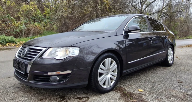 VW Passat VW Passat 2.0 TDI HIGLINE, снимка 2 - Автомобили и джипове - 52564659