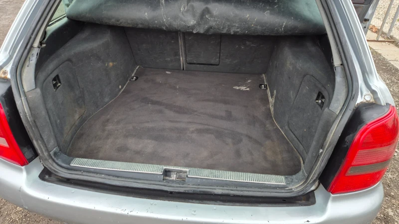 Audi A4, снимка 8 - Автомобили и джипове - 53180701