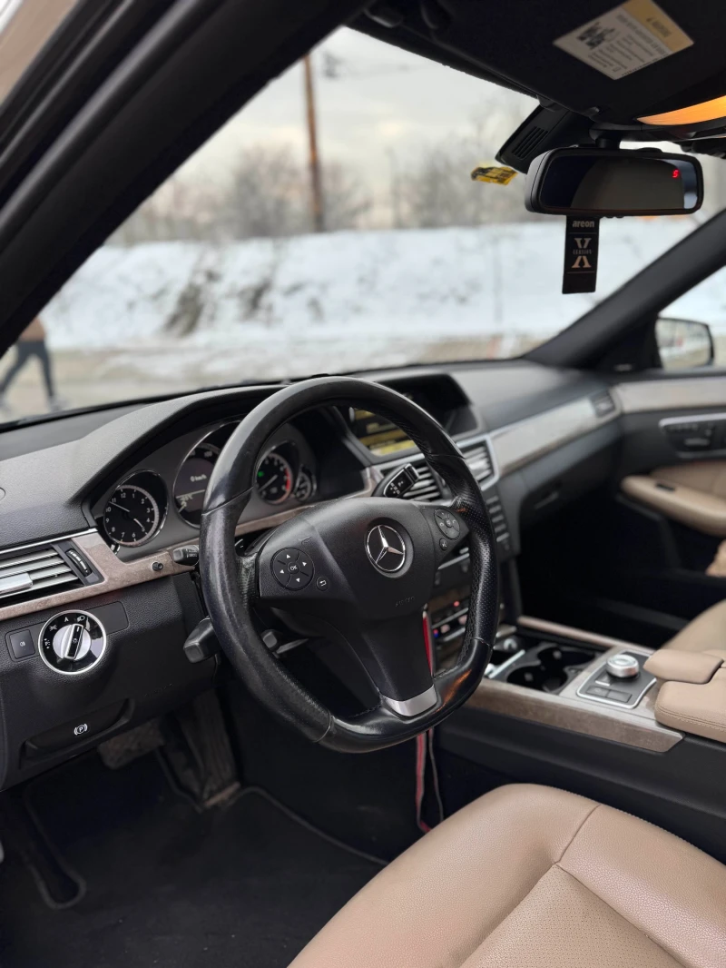 Mercedes-Benz E 350, снимка 9 - Автомобили и джипове - 53330297