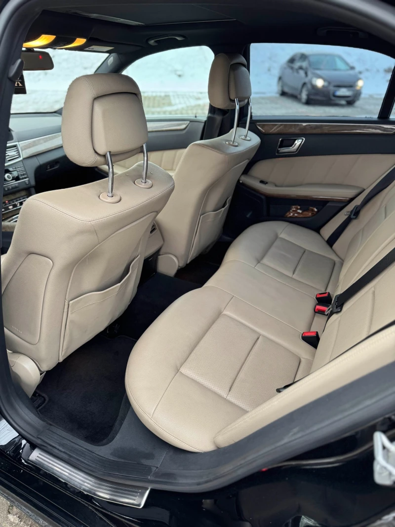 Mercedes-Benz E 350, снимка 13 - Автомобили и джипове - 53330297