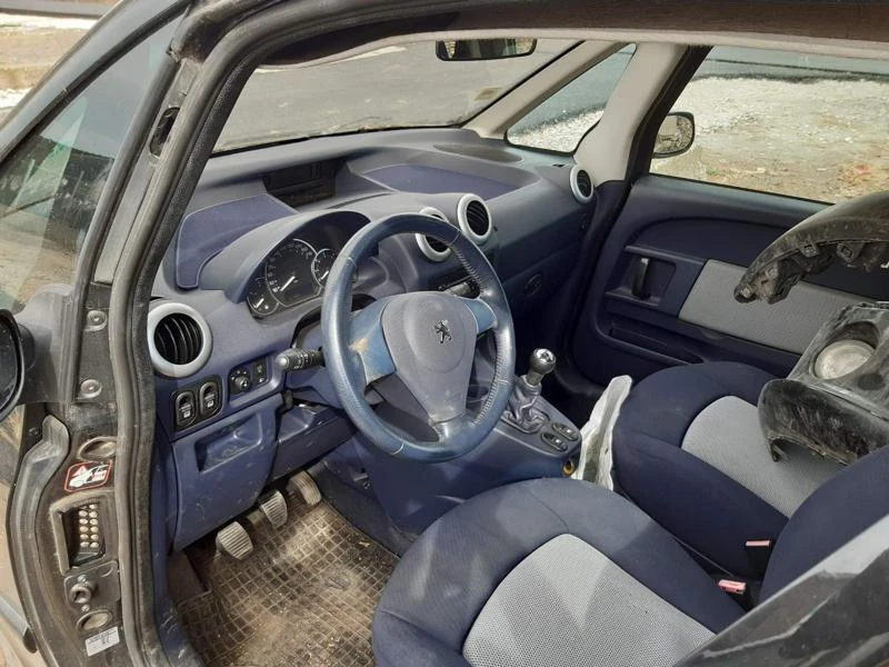 Peugeot 1007 1.4HDI-НА ЧАСТИ, снимка 5 - Автомобили и джипове - 36498257