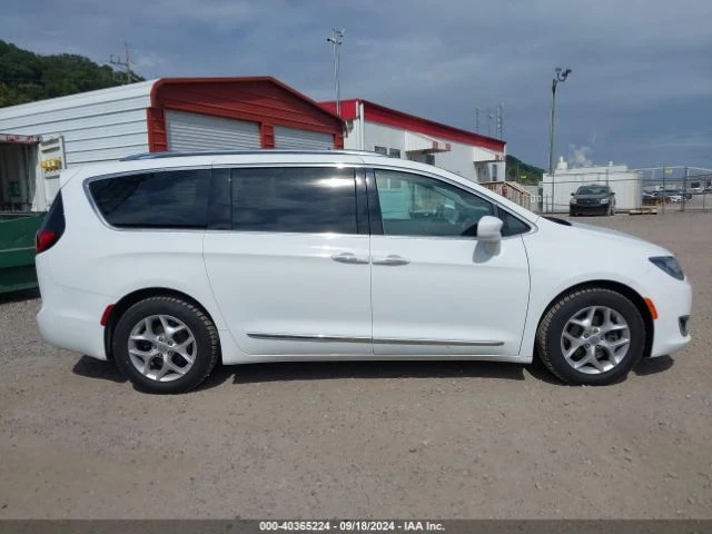 Chrysler Pacifica TOURING-L PLUS * СТАВА НА ГАЗ* , снимка 6 - Автомобили и джипове - 47542315