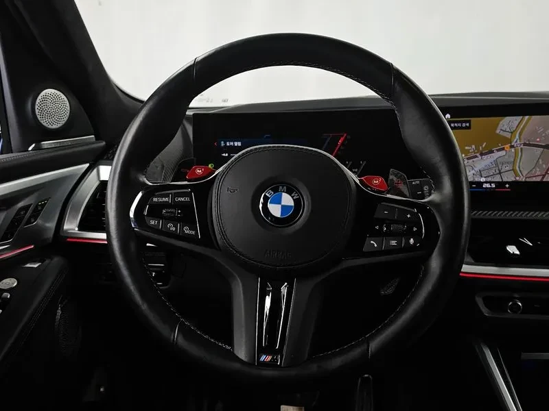 BMW XM, снимка 13 - Автомобили и джипове - 54820158