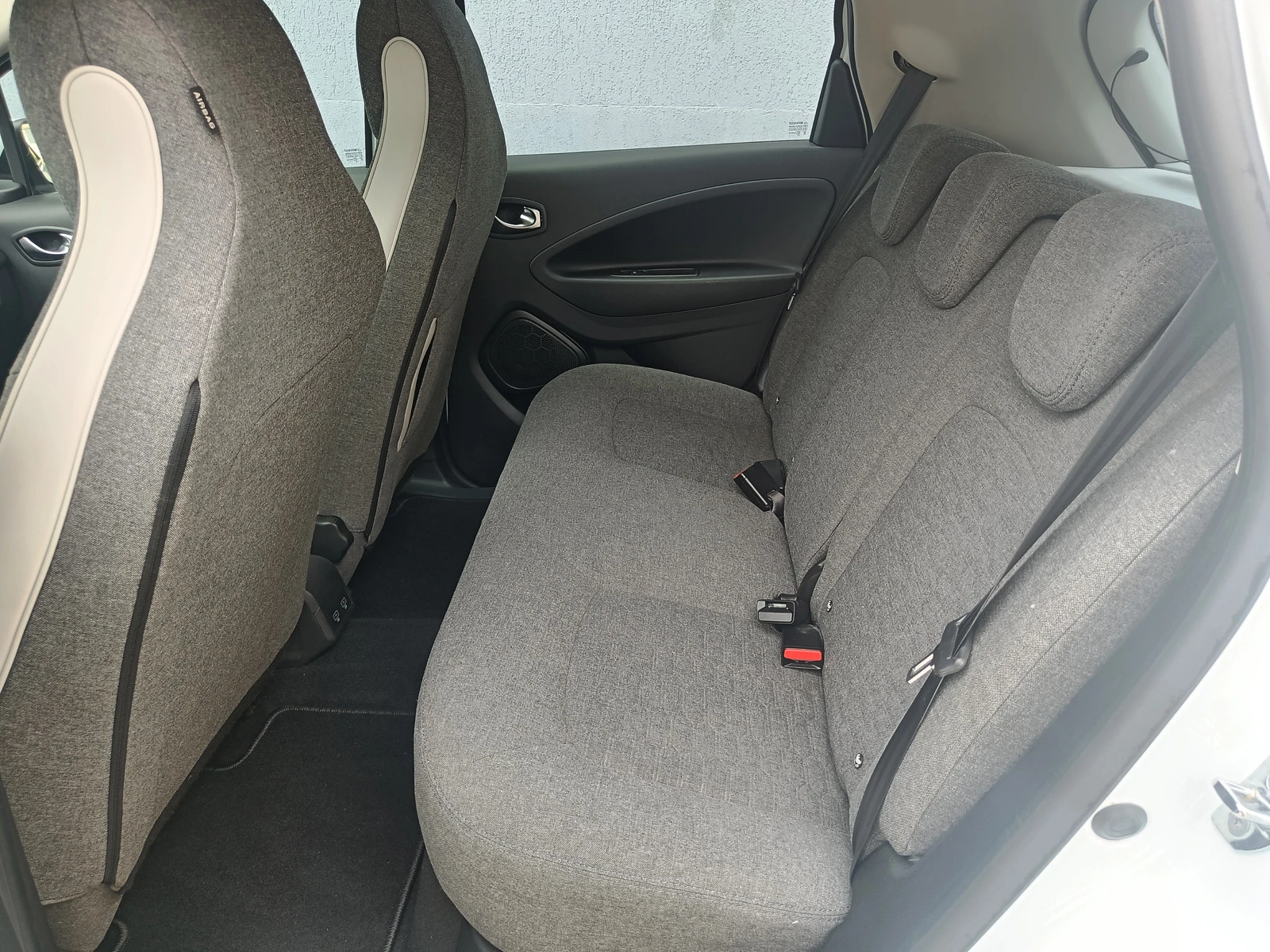 Renault Zoe 135R  52KWh    | Mobile.bg   12