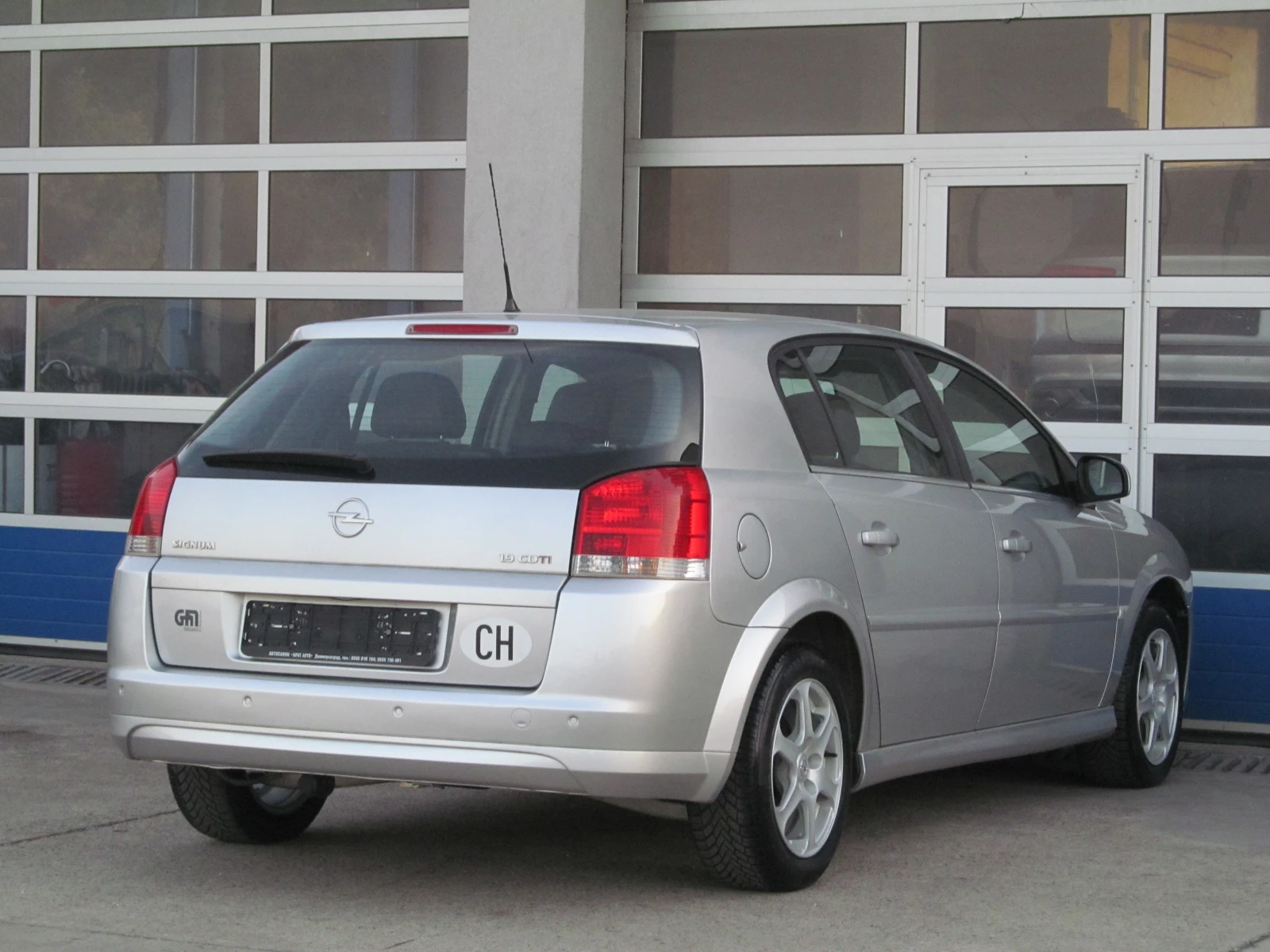 Opel Signum 1.9DIESEL/Швейцария/Автоматик - изображение 3