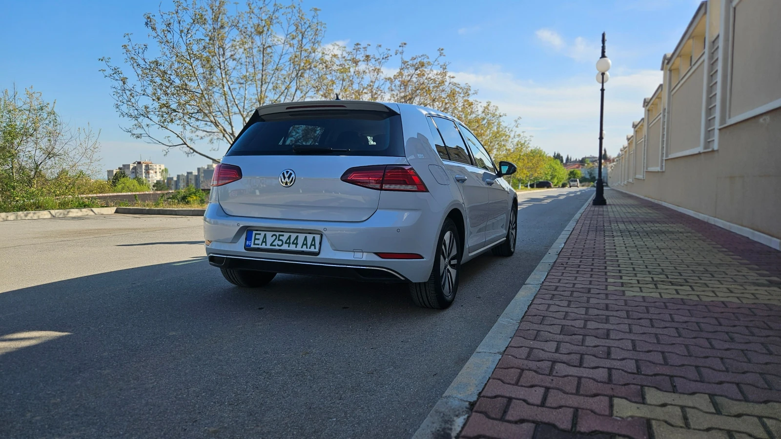 VW Golf E-GOLF Голямата батерия 44000км - изображение 3