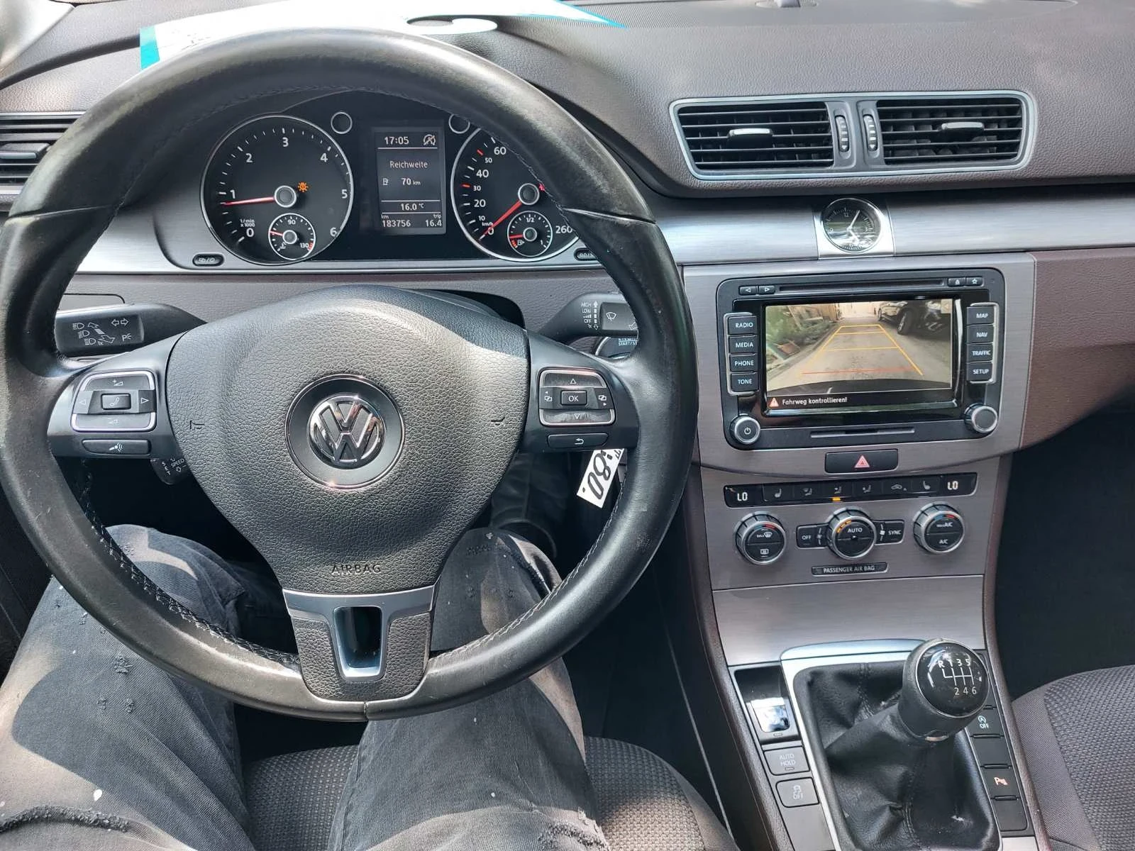 VW Passat 1.6tdi, 6ск - изображение 5