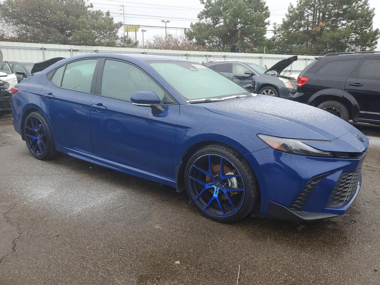 Toyota Camry SE, снимка 4 - Автомобили и джипове - 54067748