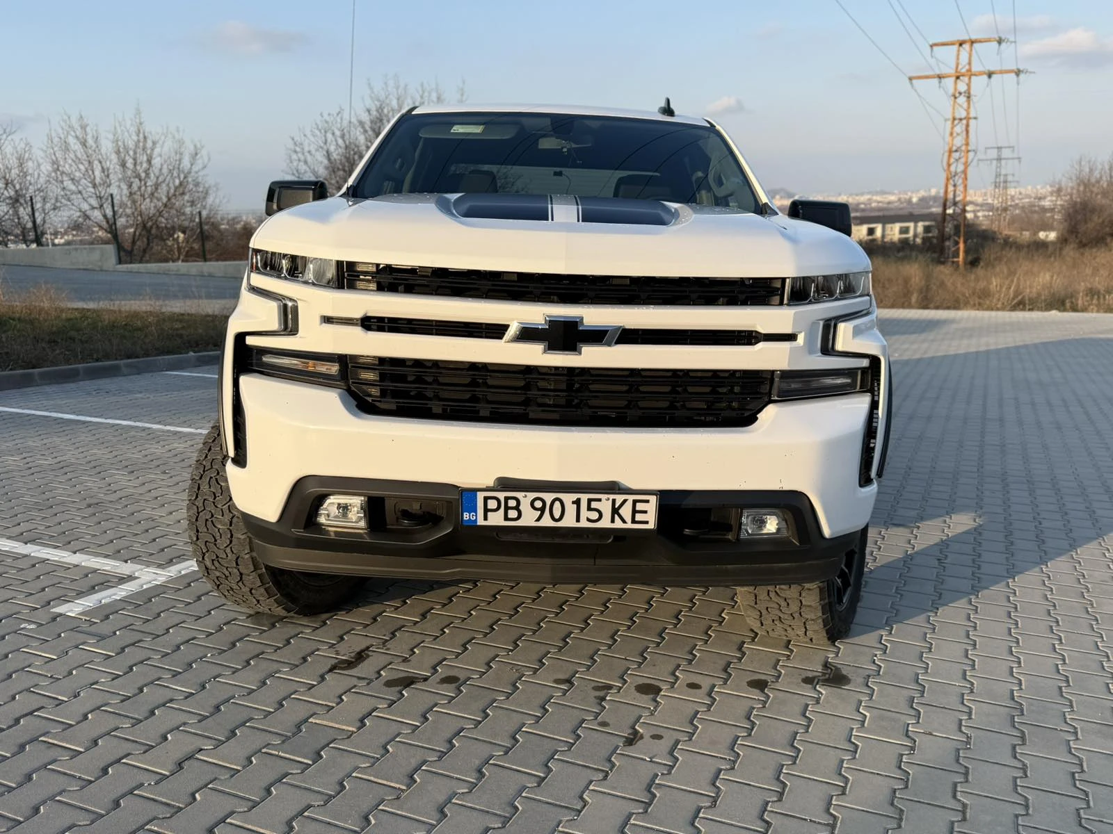 Chevrolet Silverado 5.3 V8 RST, снимка 2 - Автомобили и джипове - 54231382