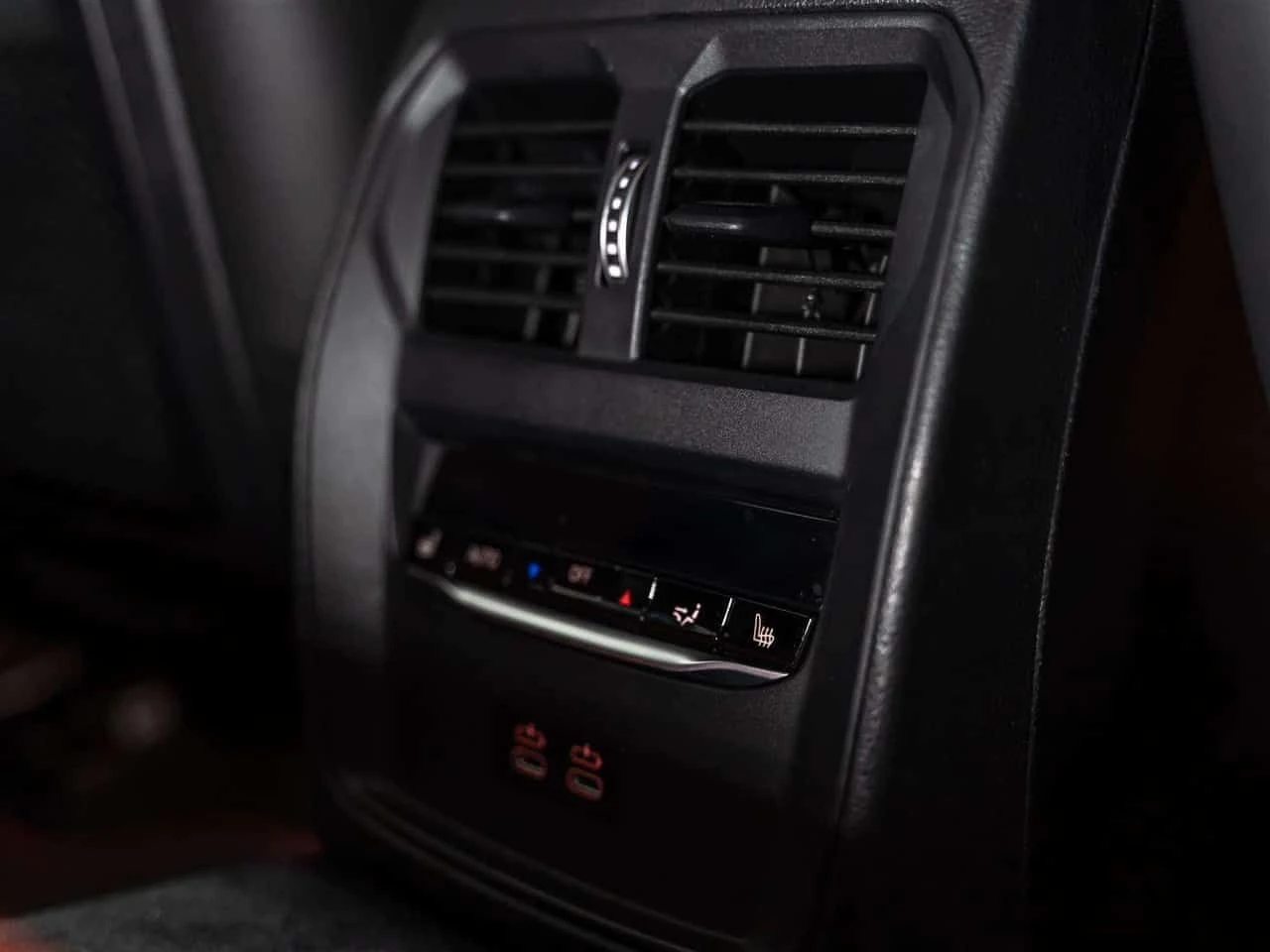 BMW 340 * xDrive * CARFAX * ���� �� �� | Mobile.bg � ����������� 16