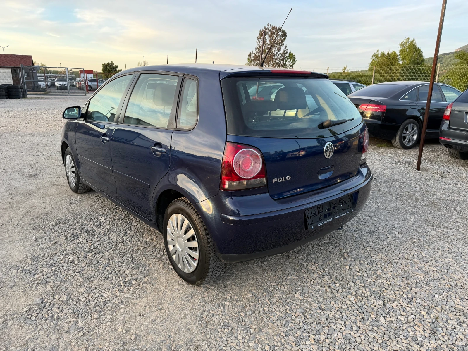 VW Polo 1.2i-70PS, снимка 6 - Автомобили и джипове - 54337788