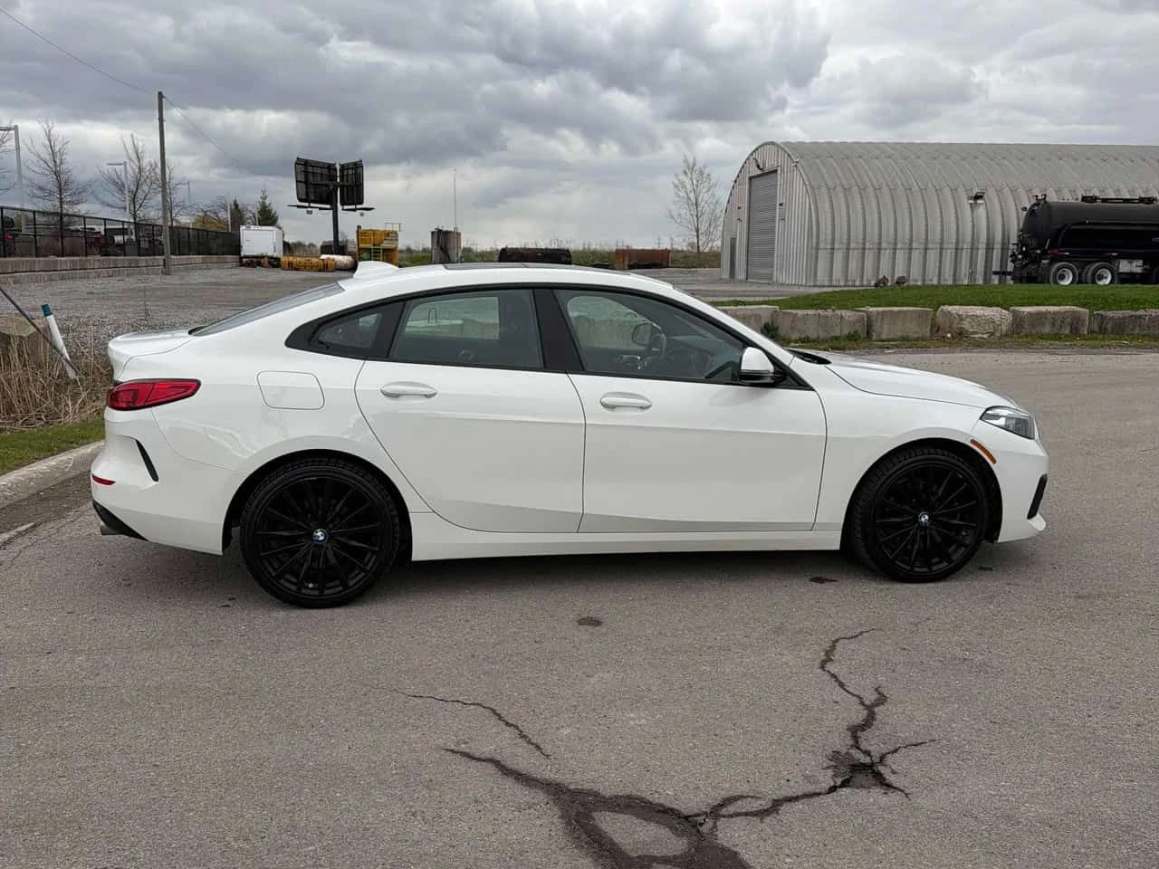 BMW 228 xDrive/ПАНОРАМА/ПОДГРЕВИ, снимка 4 - Автомобили и джипове - 54492734