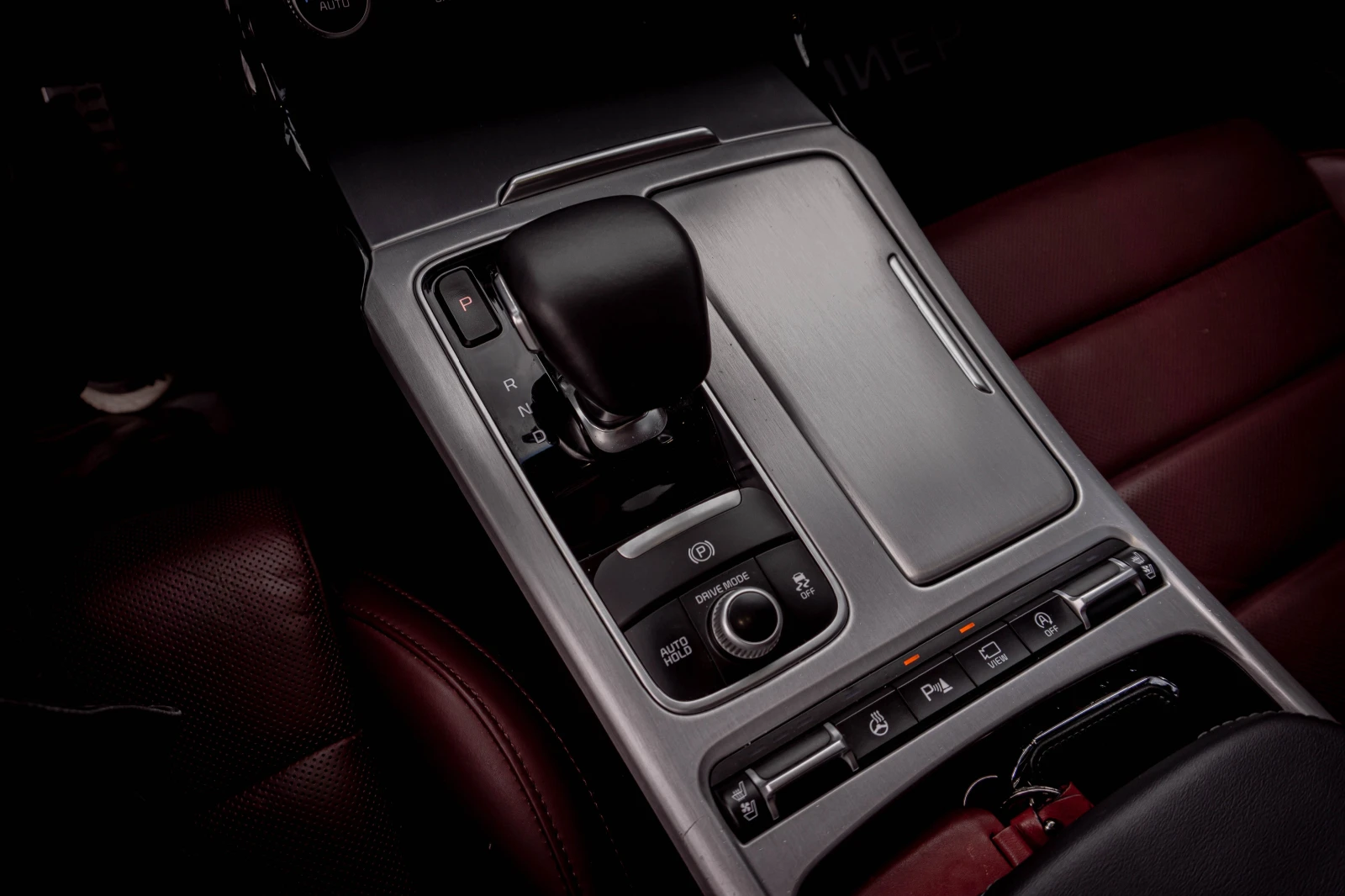 Kia Stinger 3.3-AWD-GTLine-РЕАЛНИ КМ!, снимка 10 - Автомобили и джипове - 54508767