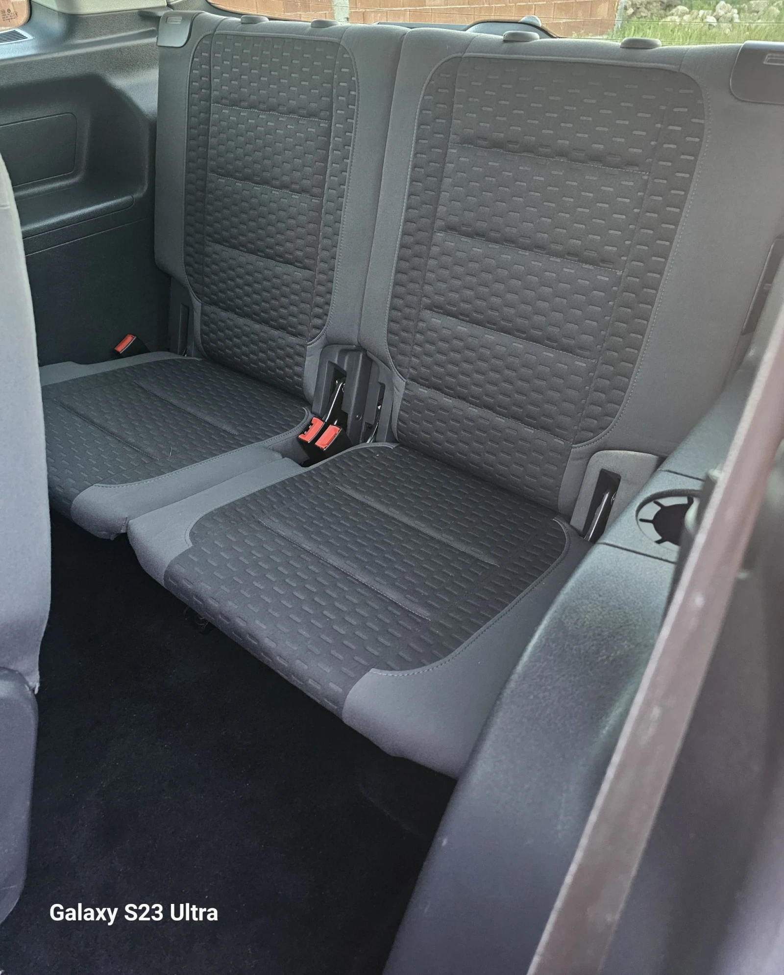 VW Touran, снимка 10 - Автомобили и джипове - 54716189
