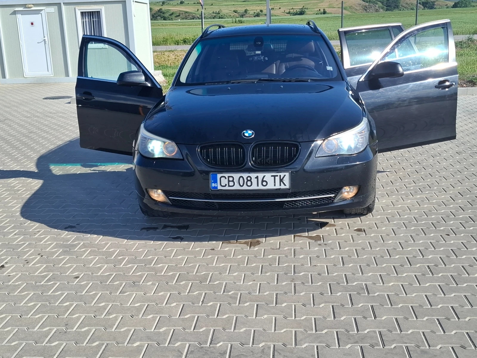 BMW 530 3d Xdrive LUXURY, снимка 13 - Автомобили и джипове - 54742209