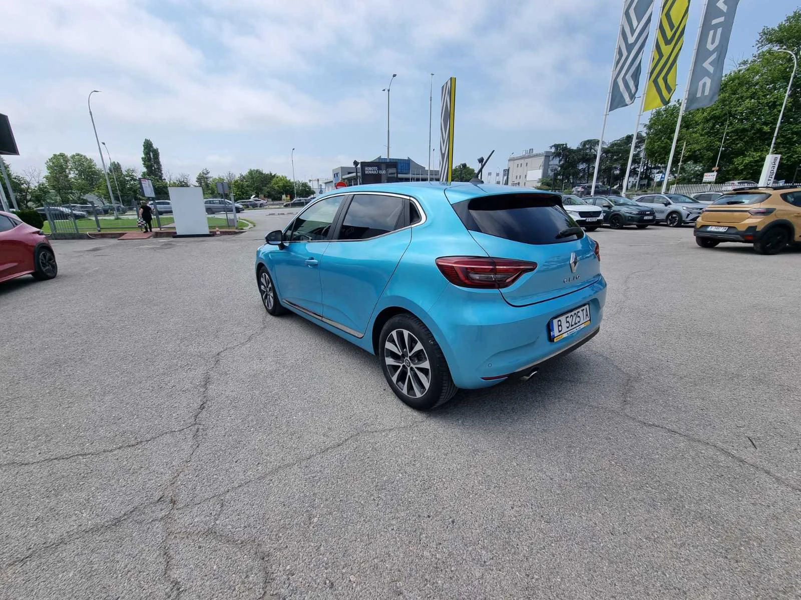Renault Clio Tce 100 BVM5 S&S, снимка 7 - Автомобили и джипове - 54790683