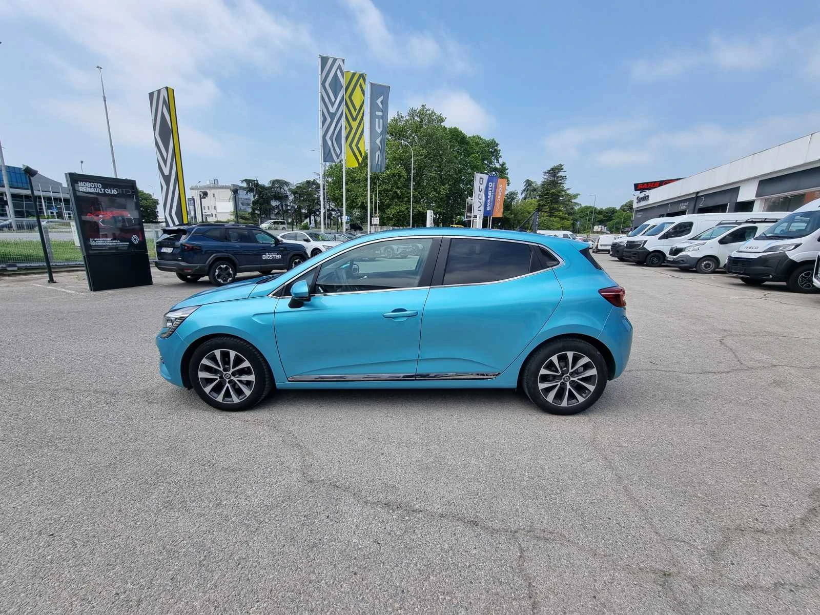 Renault Clio Tce 100 BVM5 S&S, снимка 8 - Автомобили и джипове - 54790683