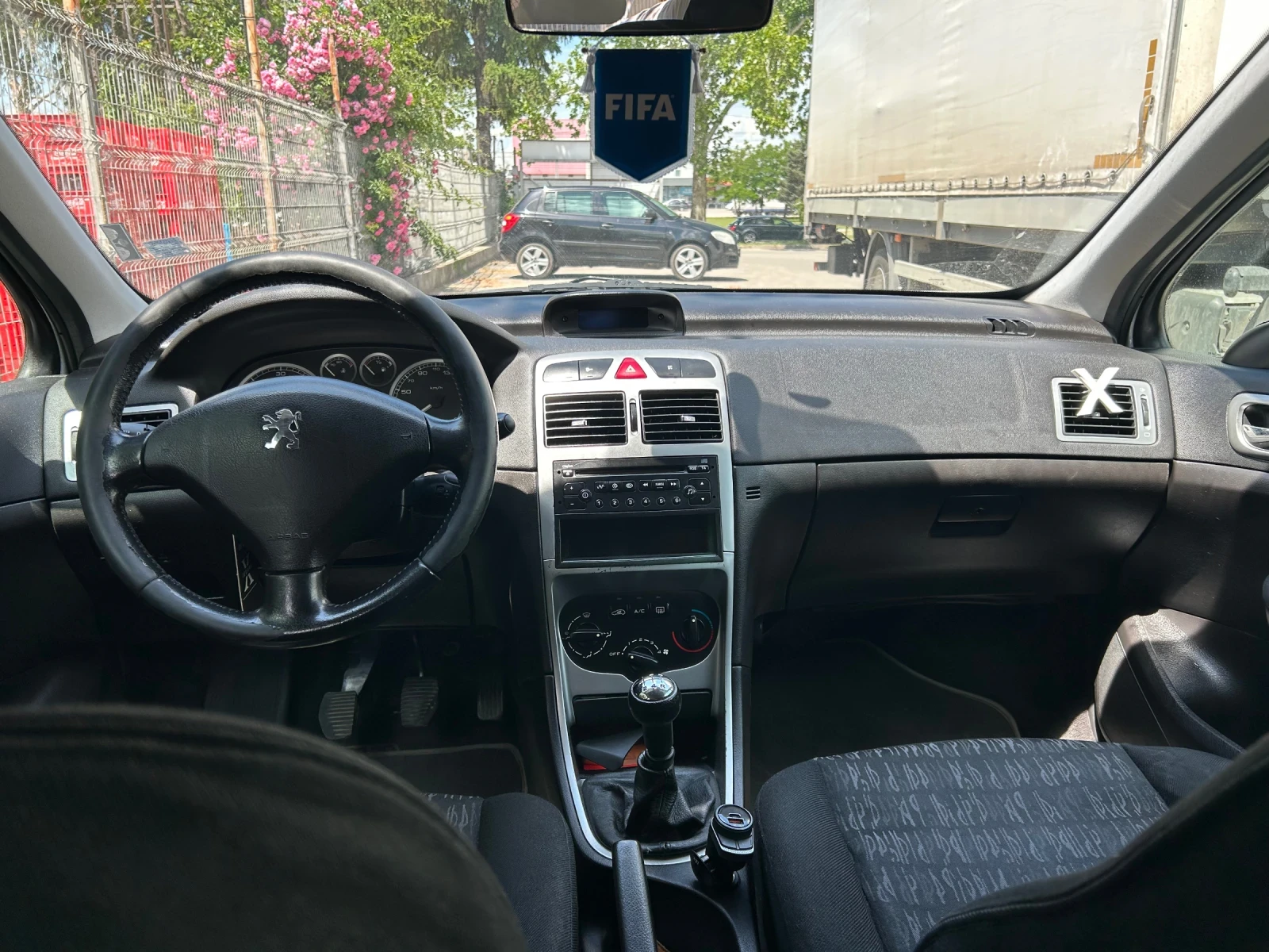 Peugeot 307 2.0HDI 110к.с, снимка 8 - Автомобили и джипове - 54829527