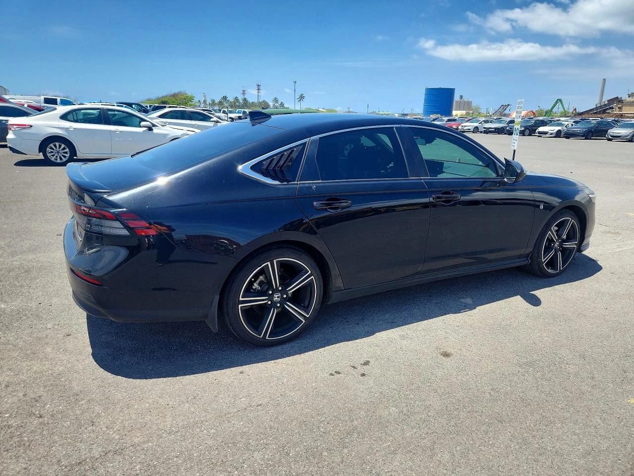 Honda Accord 2.0l Hybrid Sport, снимка 3 - Автомобили и джипове - 55107245