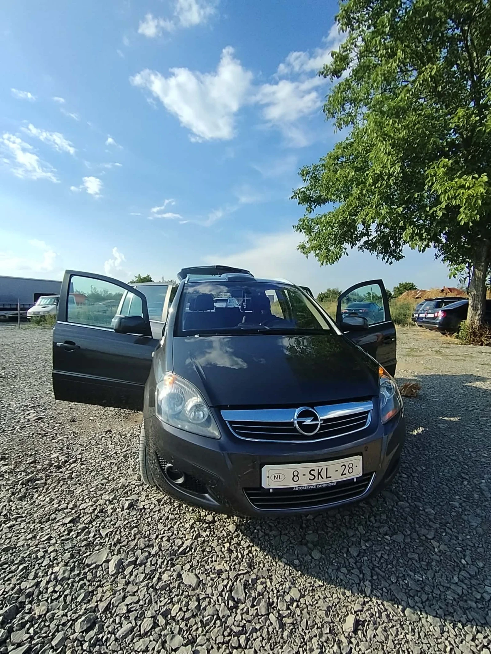 Opel Zafira, снимка 4 - Автомобили и джипове - 55331236