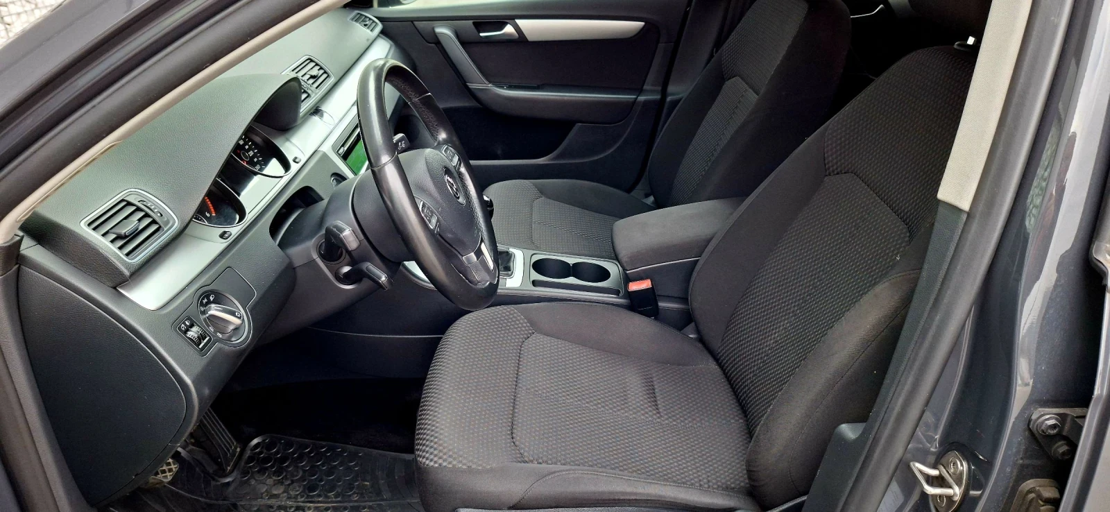 VW Passat SEDAN, снимка 12 - Автомобили и джипове - 55439208
