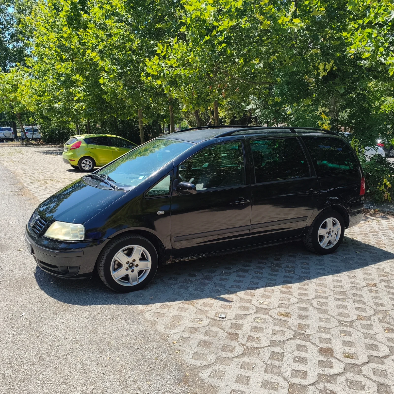 VW Sharan