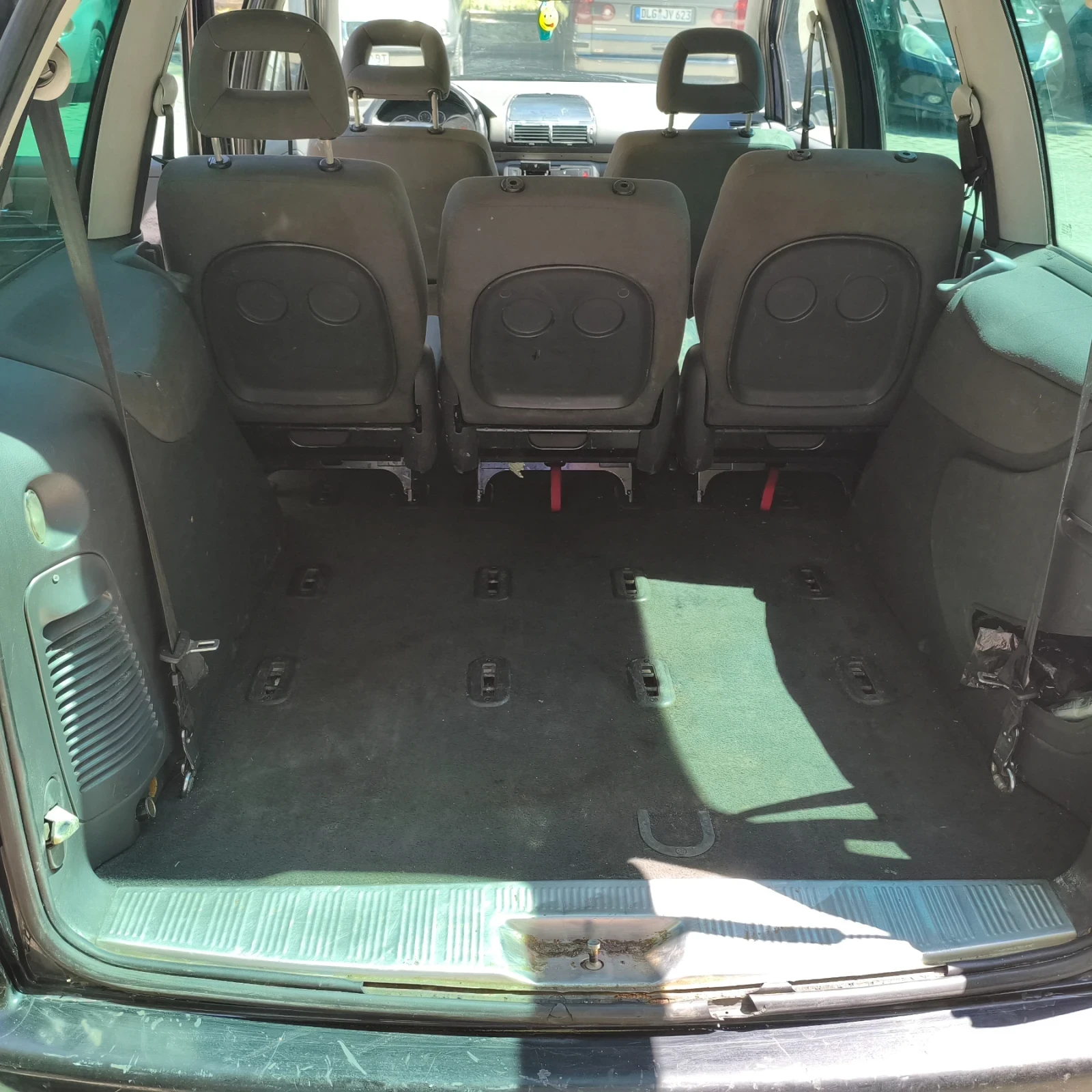 VW Sharan, снимка 8 - Автомобили и джипове - 55510752