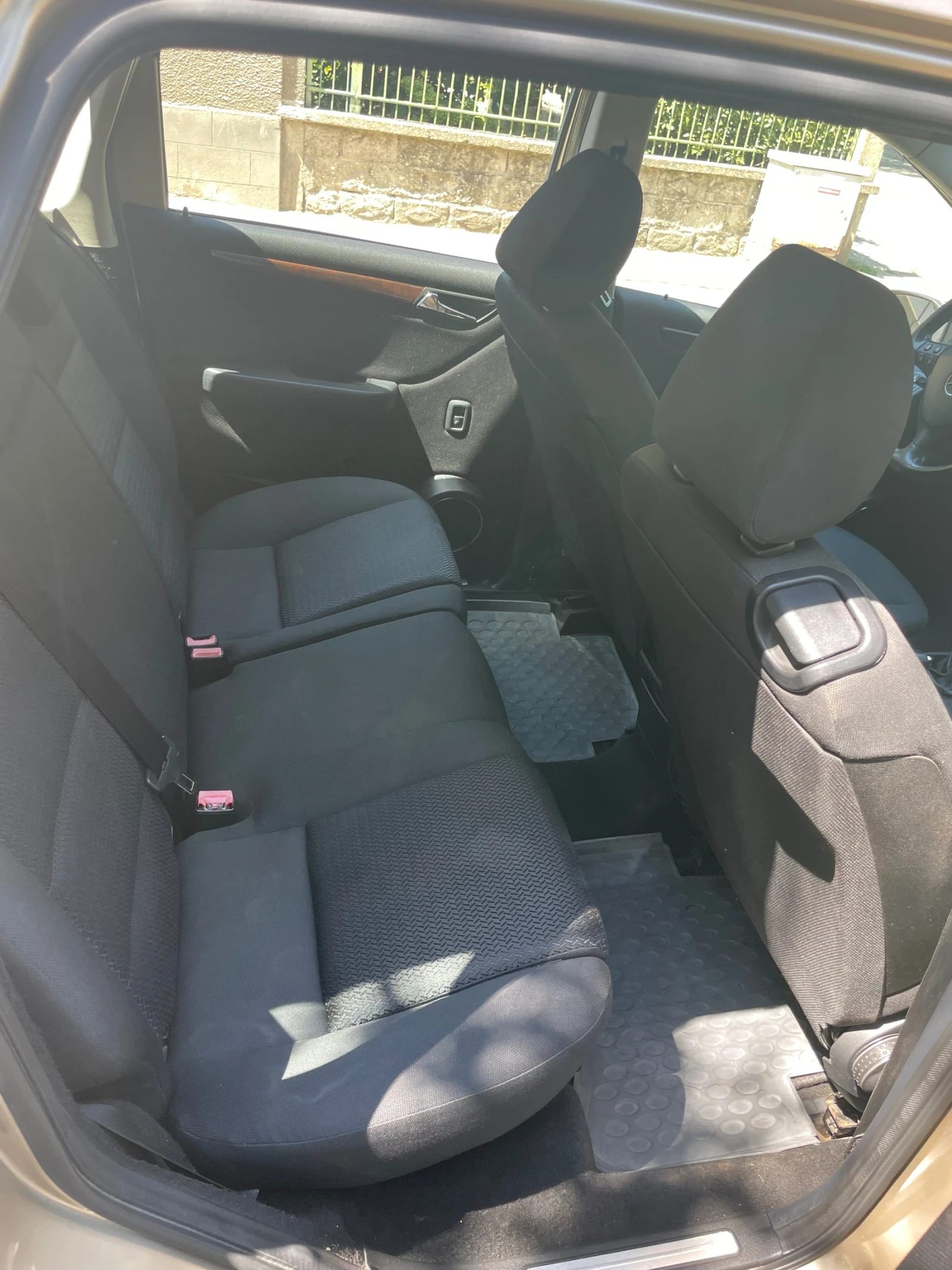 Mercedes-Benz A 180, снимка 5 - Автомобили и джипове - 55738585
