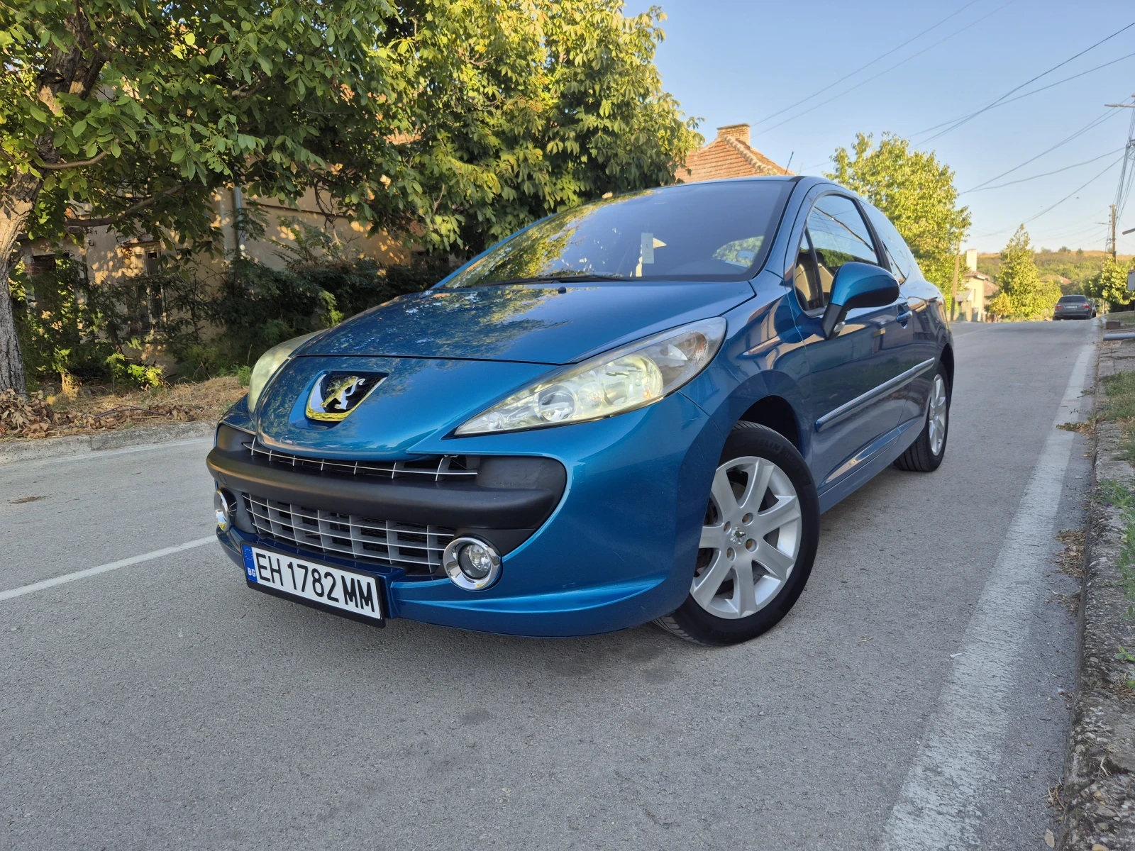 Peugeot 207 1.6HDI, снимка 2 - Автомобили и джипове - 55741770