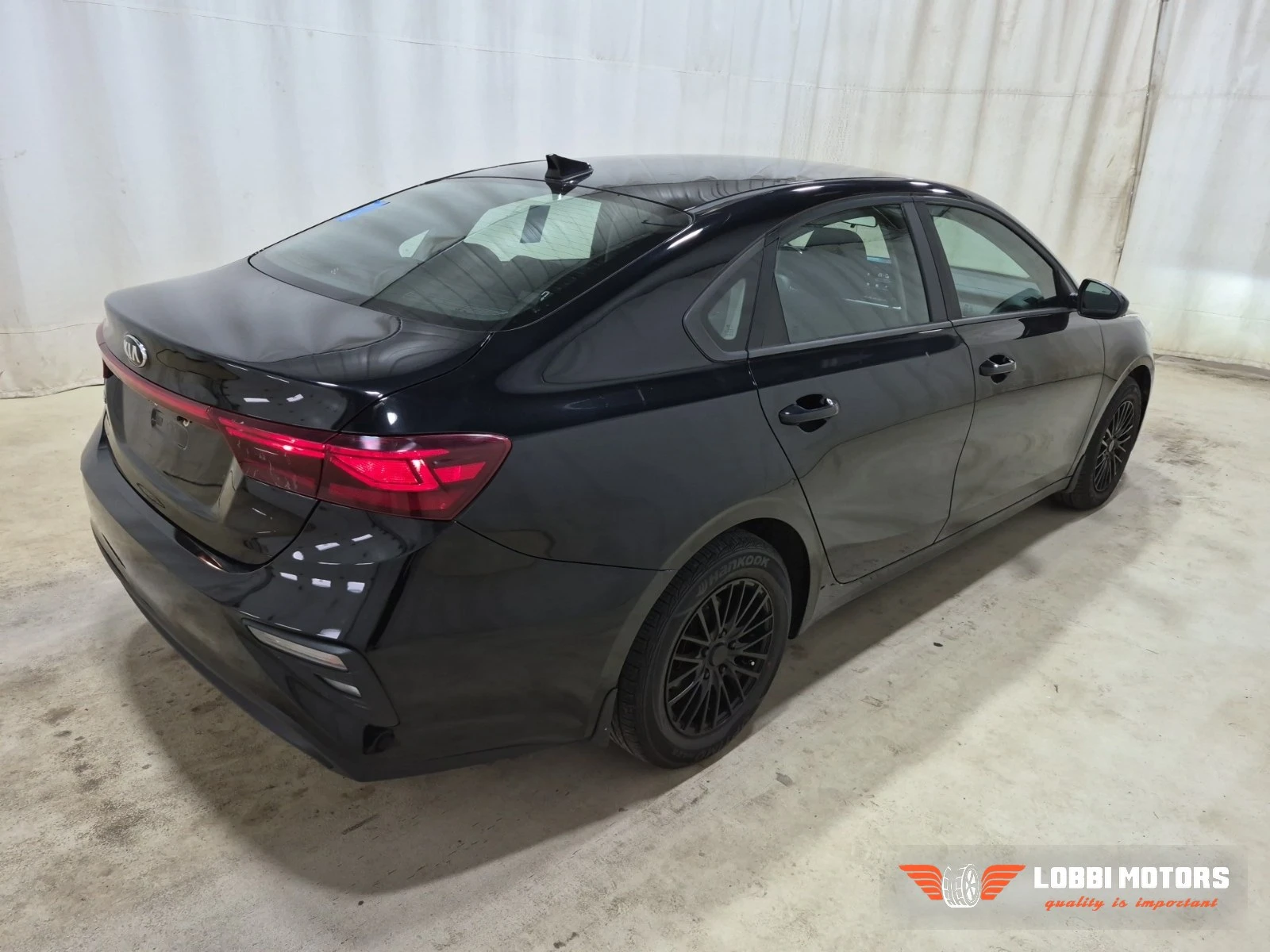 Kia Forte, снимка 3 - Автомобили и джипове - 55955781