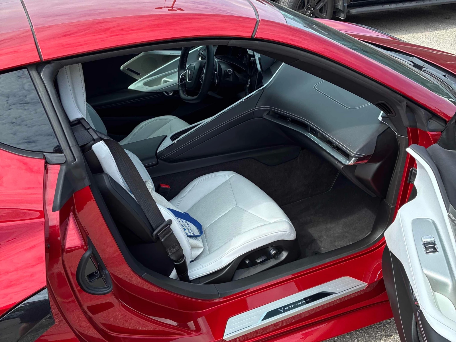 Chevrolet Corvette 2LT * CARFAX * АВТОКРЕДИТ БЕЗ ПЪРВОНАЧАЛНА ВНОСКА*, снимка 10 - Автомобили и джипове - 56112391