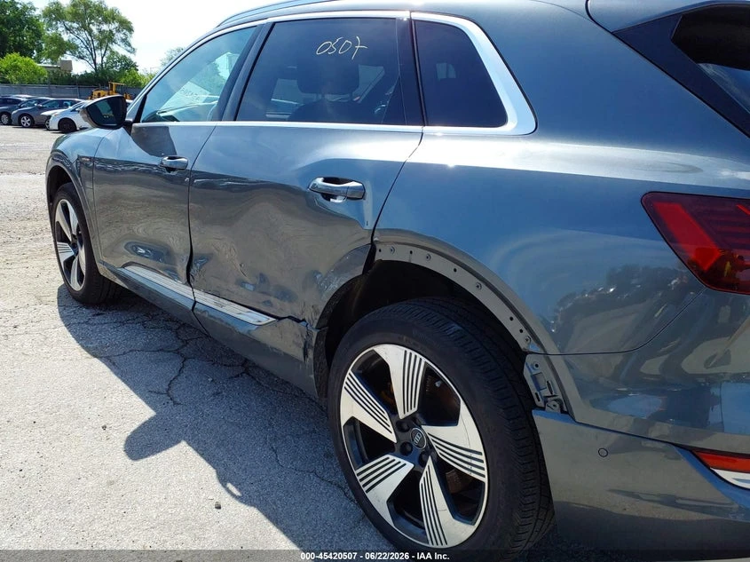 Audi E-Tron PRESTIGE* �����* ���������* ������* MATRIX* HEADUP | Mobile.bg � ����������� 6