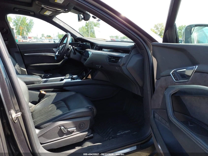 Audi E-Tron PRESTIGE* �����* ���������* ������* MATRIX* HEADUP | Mobile.bg � ����������� 5