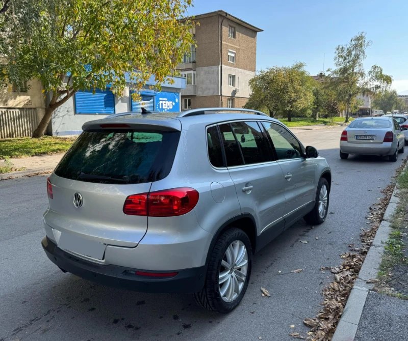 VW Tiguan Style & Sport, снимка 5 - Автомобили и джипове - 47919710