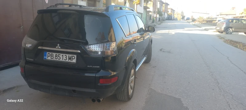 Mitsubishi Outlander, снимка 4 - Автомобили и джипове - 47910117