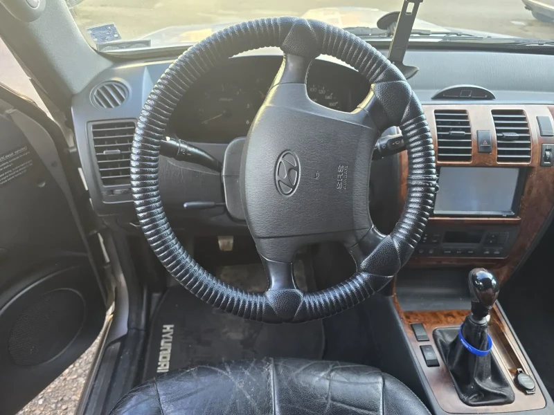 Hyundai Terracan, снимка 6 - Автомобили и джипове - 48832551