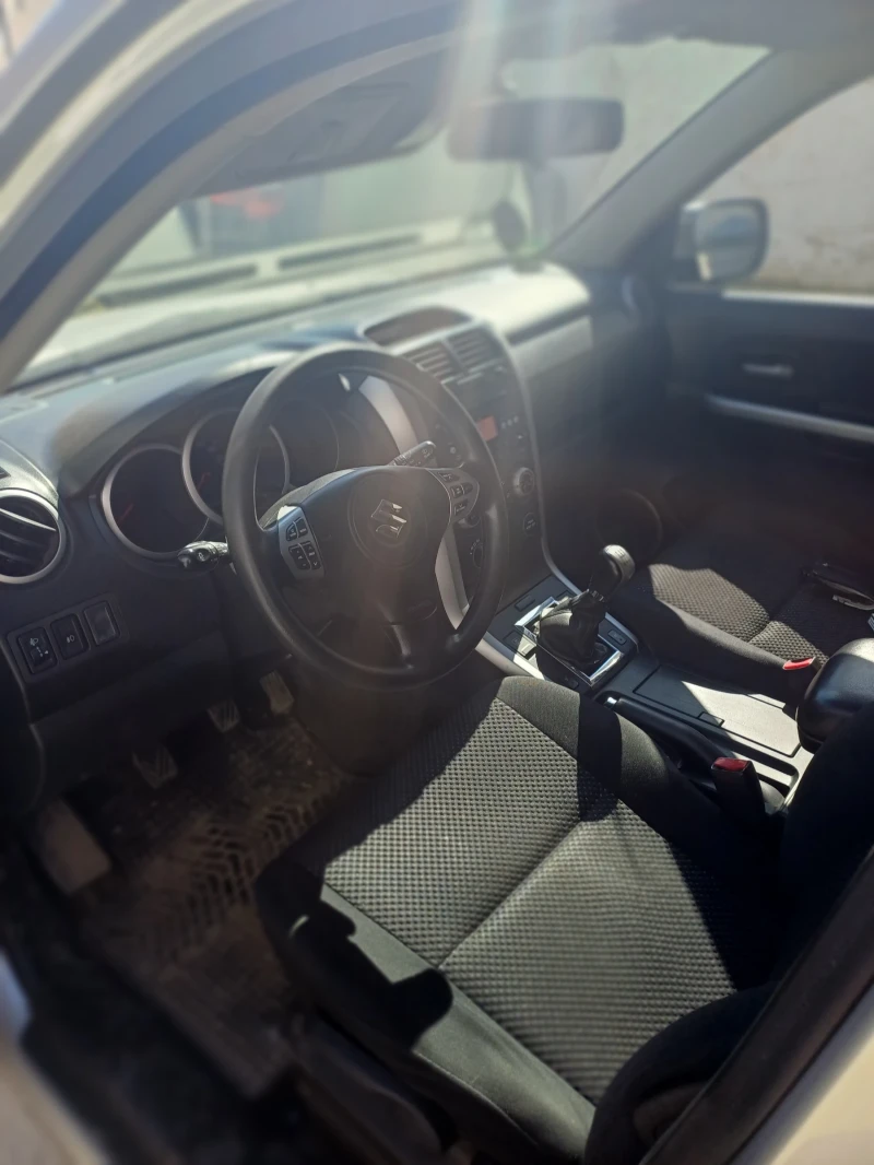 Suzuki Grand vitara 1.9 130 кс., снимка 7 - Автомобили и джипове - 49405914