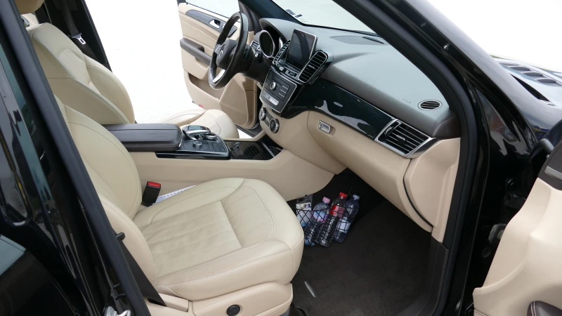 Mercedes-Benz GLE 350, снимка 9 - Автомобили и джипове - 52448237