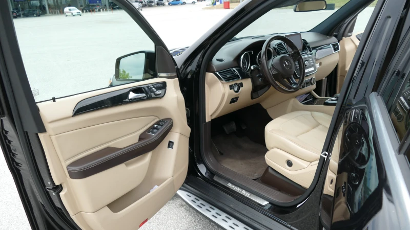 Mercedes-Benz GLE 350, снимка 13 - Автомобили и джипове - 52448237